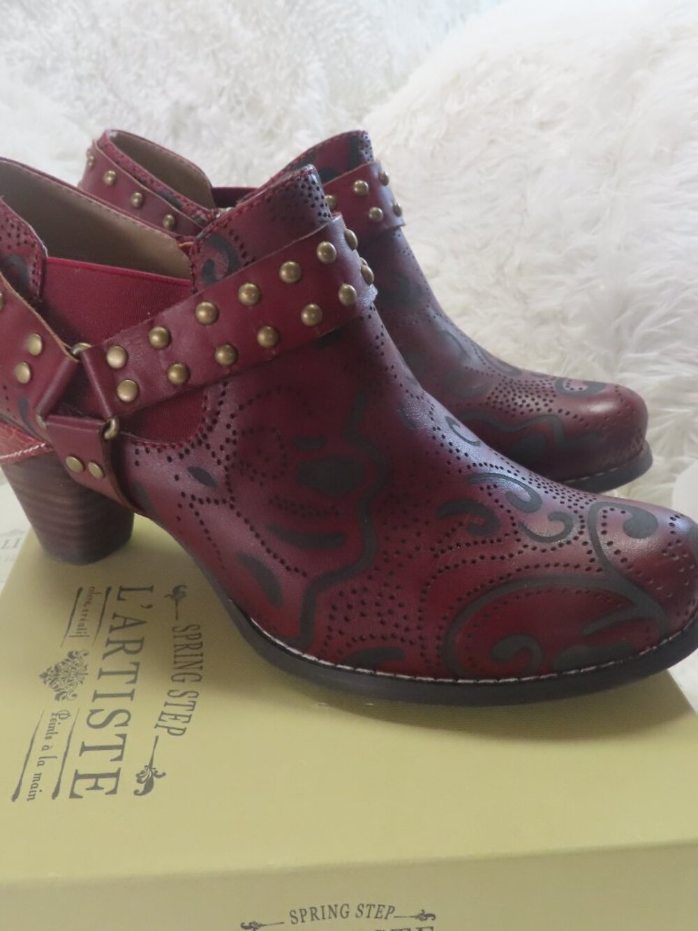 L'artiste, mahogany/multi, size 8 1/2